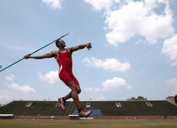 aiyouxi-经纪人宣称阿劳若特点完美匹配巴萨 明年夏季将引豪门争夺战