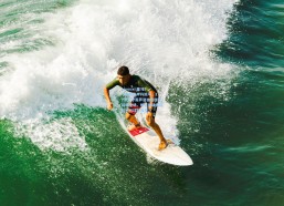 aiyouxi|皇马5-1狂胜西甲升班马，21岁天才贡萨洛独造四球闪耀全场，姆巴佩缺席尴尬衬托球队爆发