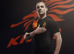 爱游戏APP|锁定实力派中场，马竞夏窗引援瞄准埃德松与科内