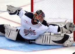 ayx-意甲积分榜角逐白热化！尤文大胜巩固第四 黑马科莫连胜追击震撼全场