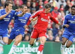 AYX SPORTS：欧冠生死之战，哥本哈根高压主场迎战那不勒斯传控突围，客场进球数或定欧联席位命运