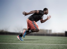 AYX SPORTS|雷霆49分狂胜太阳追平历史纪录，亚历山大45分缔造62年NBA后卫神迹