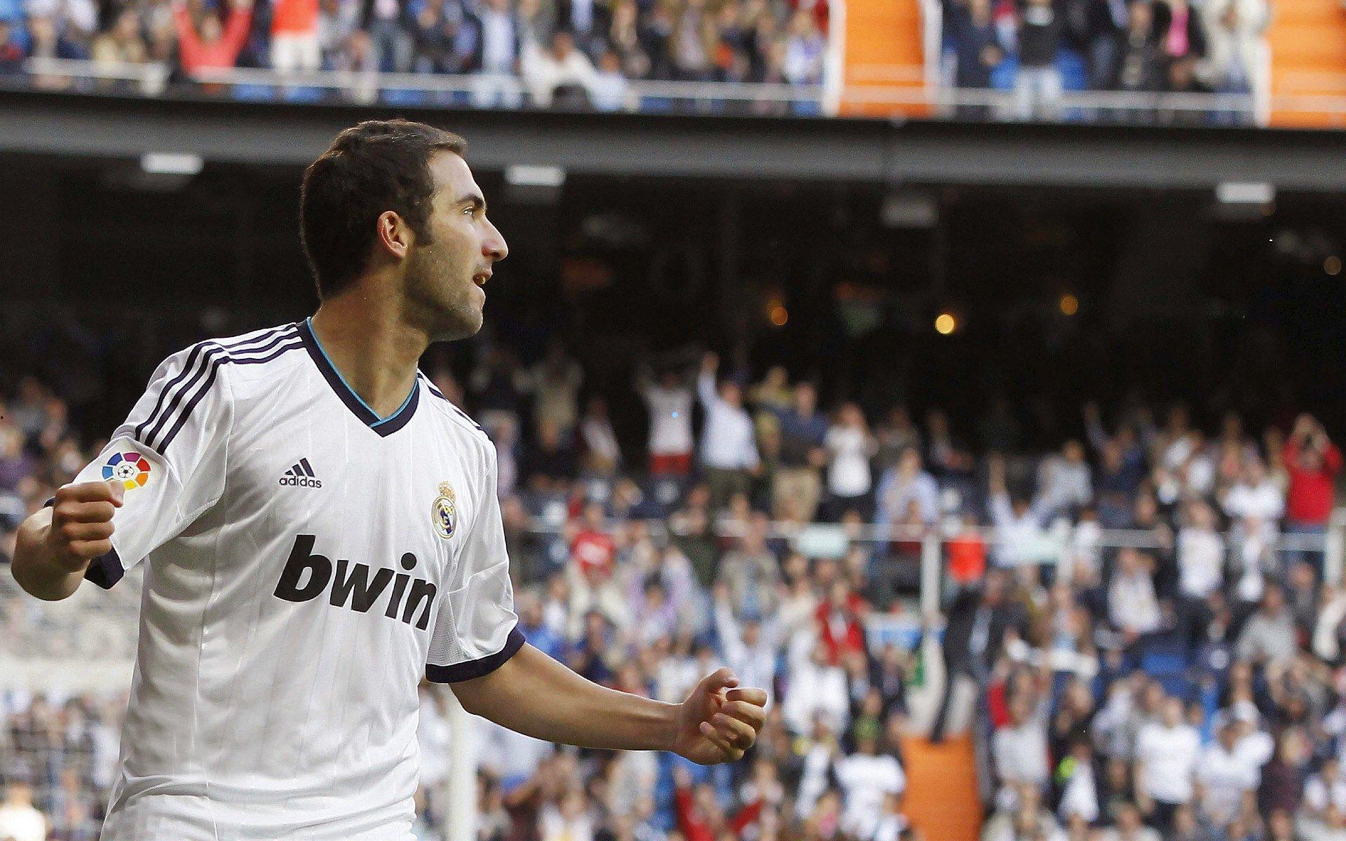 中超三强客场苦战仅取两平一负 亚冠精英联赛突围之路蒙阴影