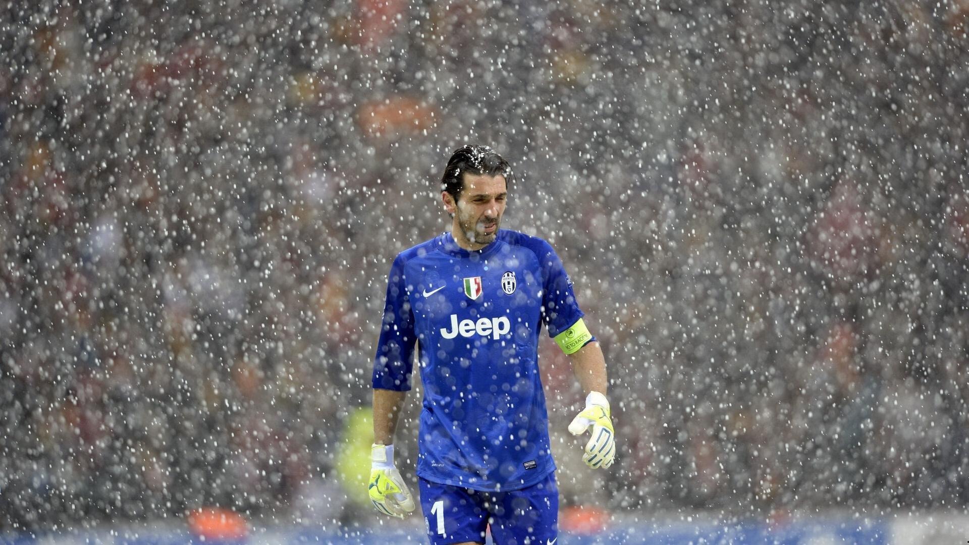 告别撒丁岛，卡利亚里与罗格提前解约，克罗地亚中场的十字路口